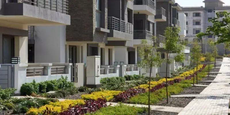 للبيع بأفضل مرحلة في تاج سيتي شقة غرفتين بالتقسيط 6 3 1